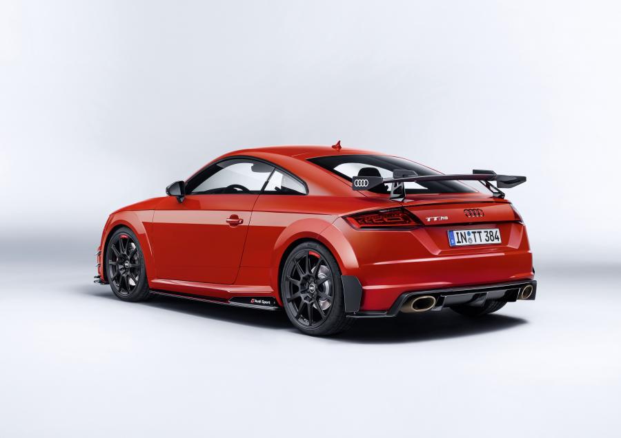  Audi TT RS Coupe Performance Parts (8S) 2017 года  (WW) (фото 4 из 16)